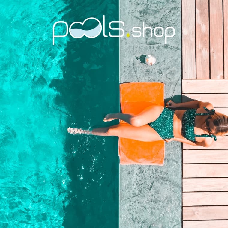 poolsshop Logo mit einem Pool und einer Frau im Bild
